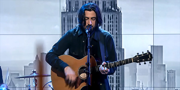 Image of Noah Kahan
