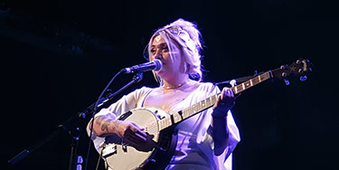 Image of Elle King