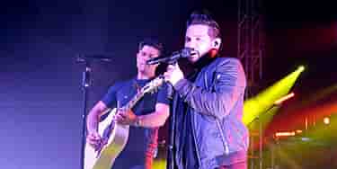 Image of Dan and Shay