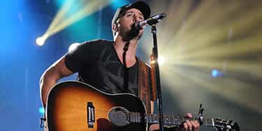 Image of Luke Bryan In Fowlerville