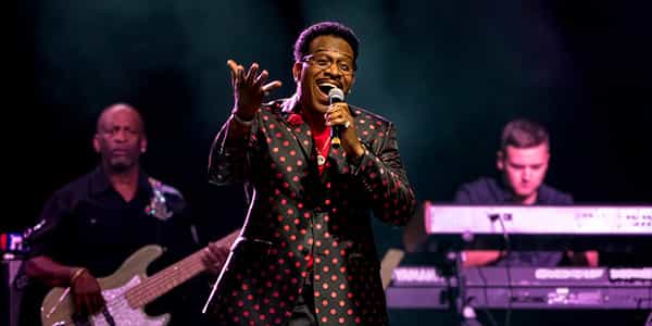 Image of The Stylistics In Niagara Falls