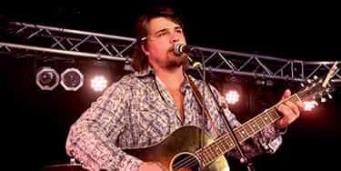 Image of Gavin Adcock In Anderson