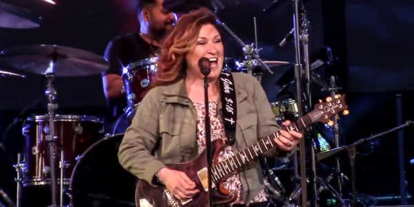 Image of Jo Dee Messina In Altamont