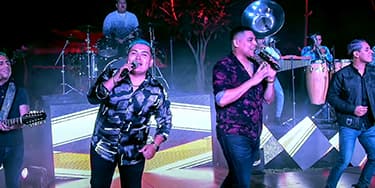 Grupo Firme