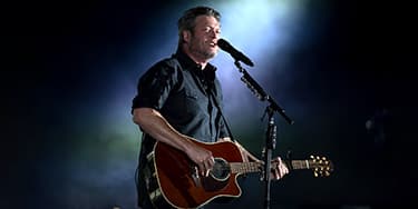 Image of Blake Shelton In Salinas