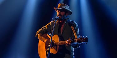 Image of Ray Lamontagne In Akron