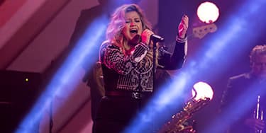 Image of Kelly Clarkson In Atlantic City