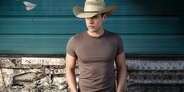 Image of Dustin Lynch In Dodge City