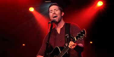 Image of Josh Turner In Fort Wayne