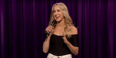 Image of Nikki Glaser In Reading