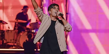 Image of Phil Wickham In Fresno
