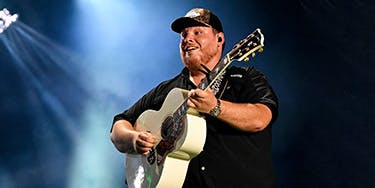Image of Luke Combs In East Rutherford