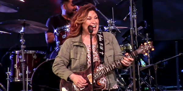 Image of Jo Dee Messina