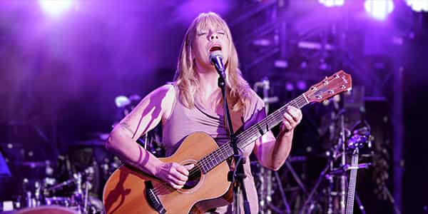 Image of Rickie Lee Jones In Palm Springs