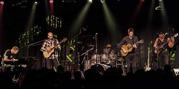 Image of Acoustic Alchemy In Cincinnati